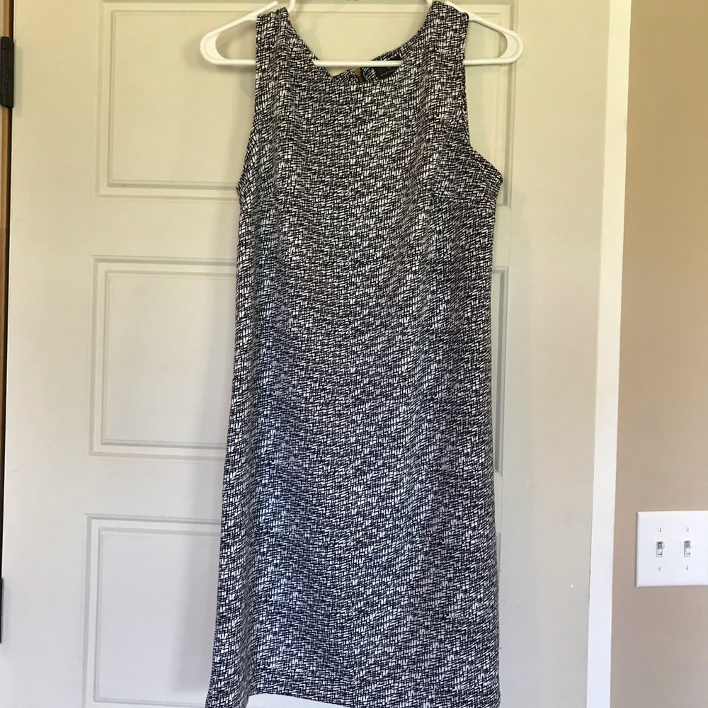 Donating 1/11 Midi sleeveless dress